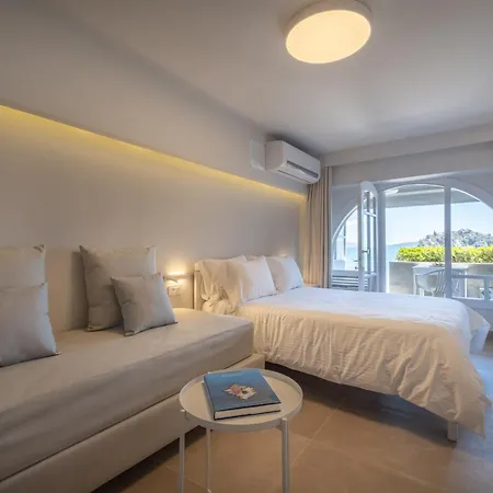 Nelly's Apart Otel Tolón