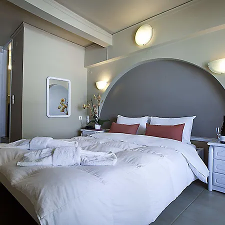 Nelly's Apart-hotel Tolón