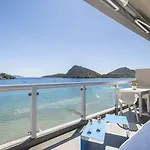 Nelly'S Apartments 3*