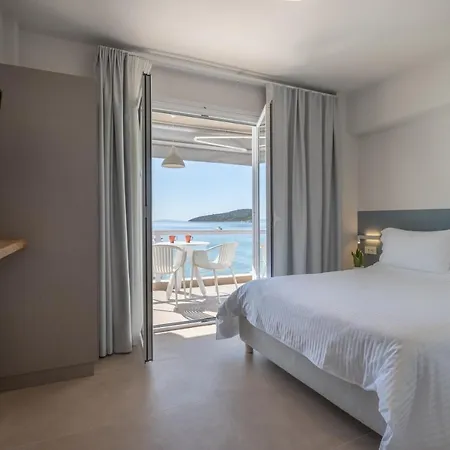 Nelly's Aparthotel Tolón