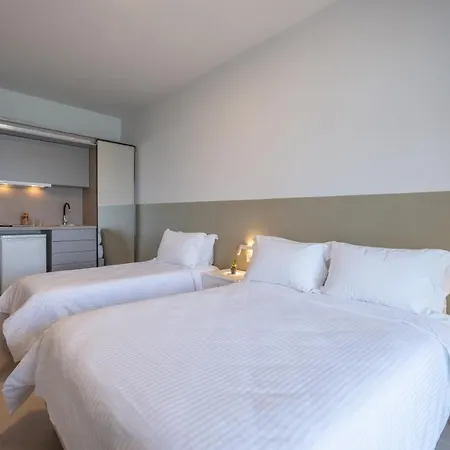 Nelly'S Apartments Aparthotel Tolo