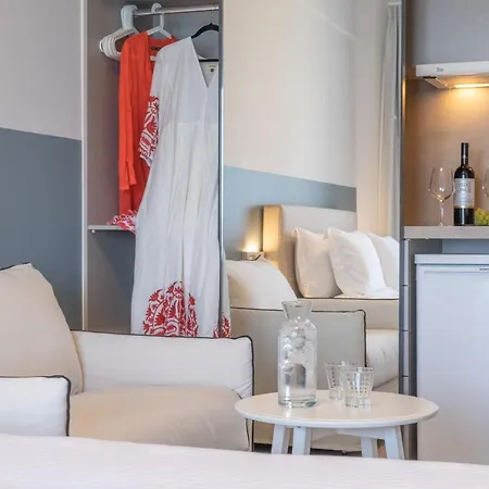 Aparthotel Nelly's