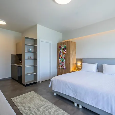 Appart hôtel Nelly's 3*