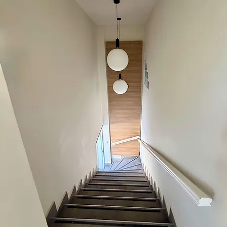 Nelly's Aparthotel 4*