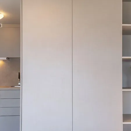 Nelly's 4*