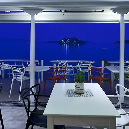 Appart hôtel Nelly's 3*