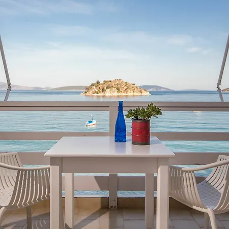 Aparthotel Nelly's Tolón