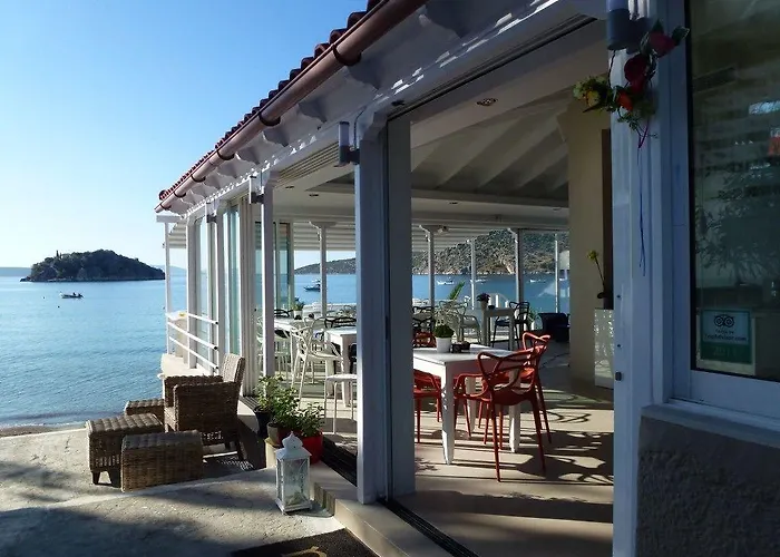 Nelly's Lejlighedshotel Tolón